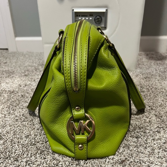 Michael Kors leather handbag - Picture 3 of 8